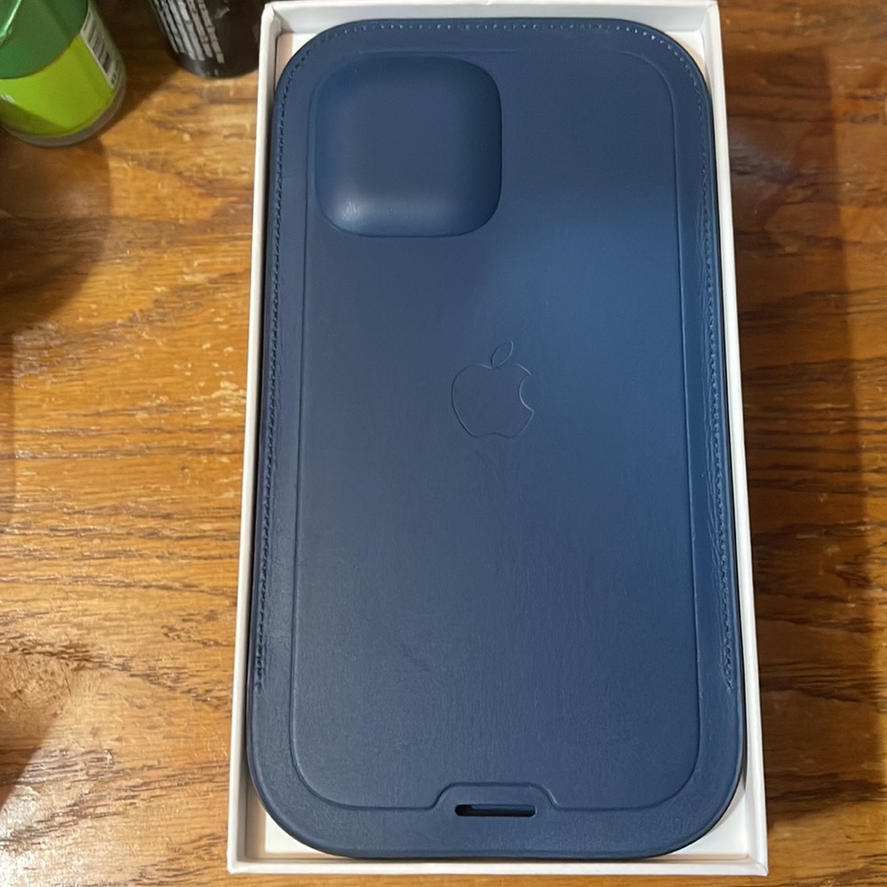 Leather Sleeve - Picture 4 of 5
